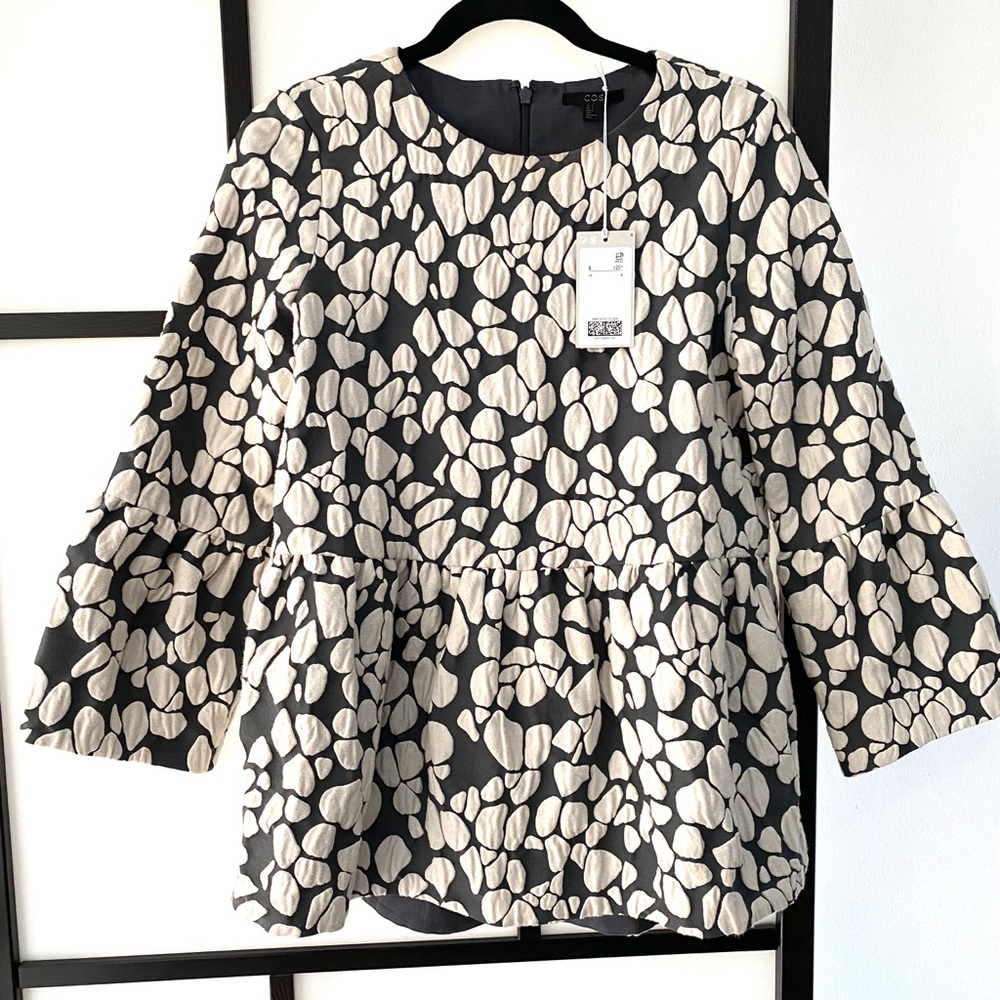 COS 3/4 sleeve top